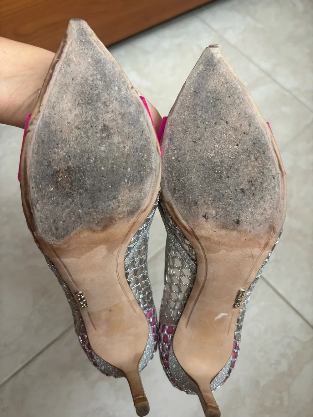 RODO Mesh Pointed-Toe Pumps with Fuchsia Accent